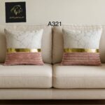 2كوشن الخامه جلد مقلوب وفرو مضلع المقاس 40 سم*40سم